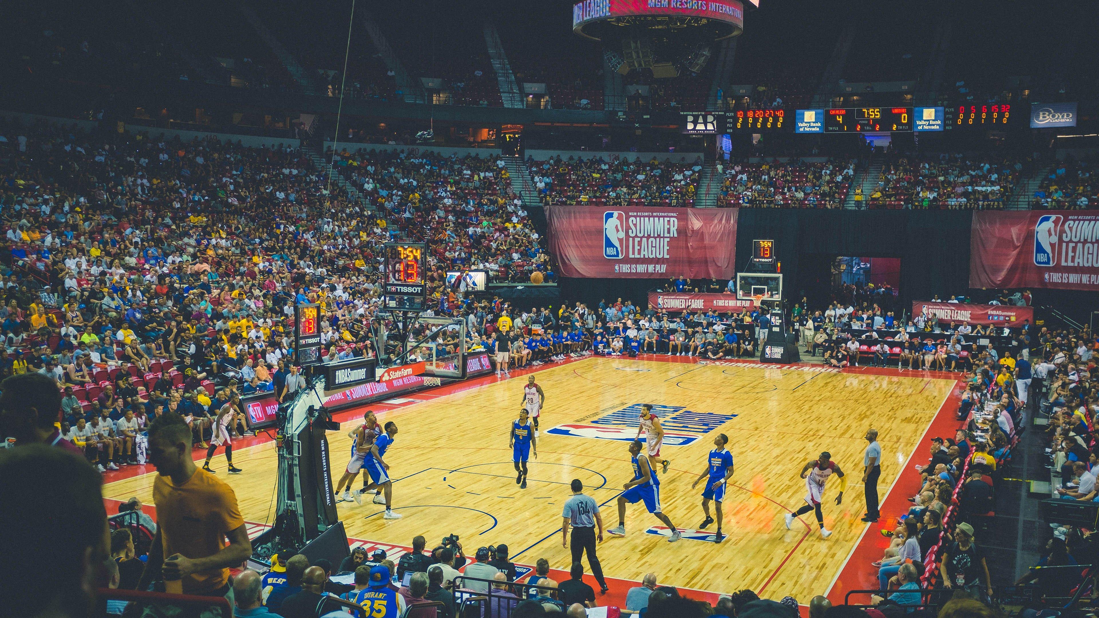 谢泼德狂砍31+9+5率队逆转，乌度卡赛后真情流露，火箭迎关键赛程转折