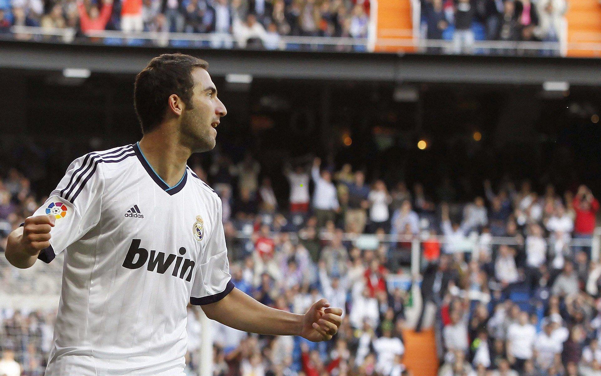 严益唯倡导体育留洋多元化，超越欧洲框架，拥抱全球机遇